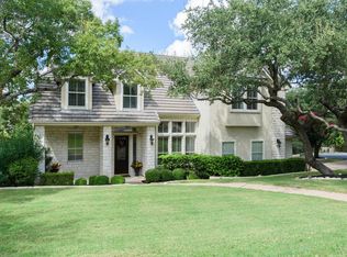 17 Falling Oaks Cv, The Hills, TX 78738