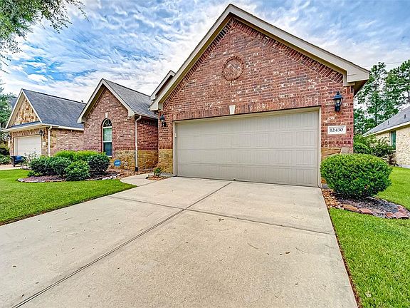 2nd image of 12430 Crockett Bend Ln