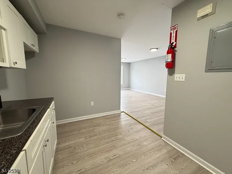 34 Auburn St — Photo 10