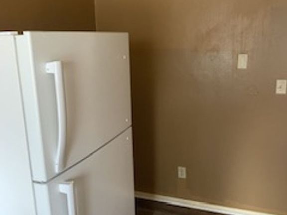 4th image of 225 Miriam Dr Unit A