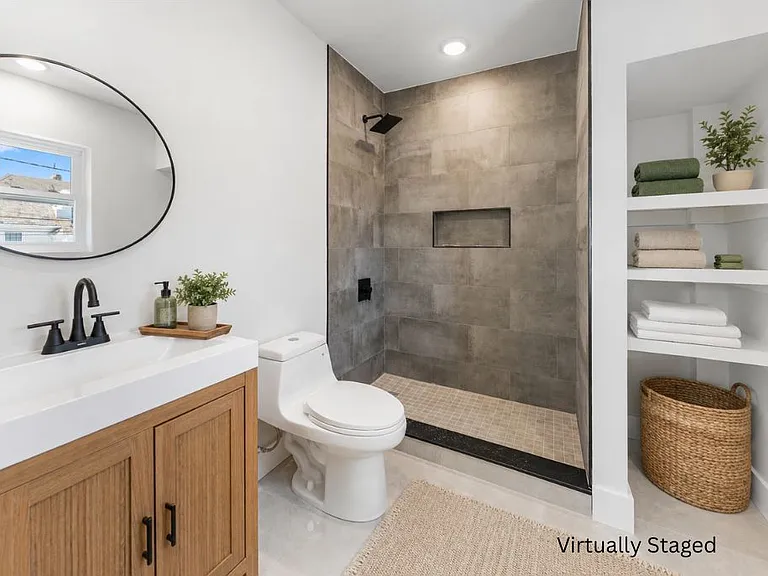 977B Sanford Ave #B — Photo 5