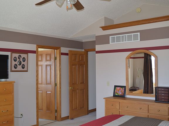5th image of 7525 Thornberry Dr