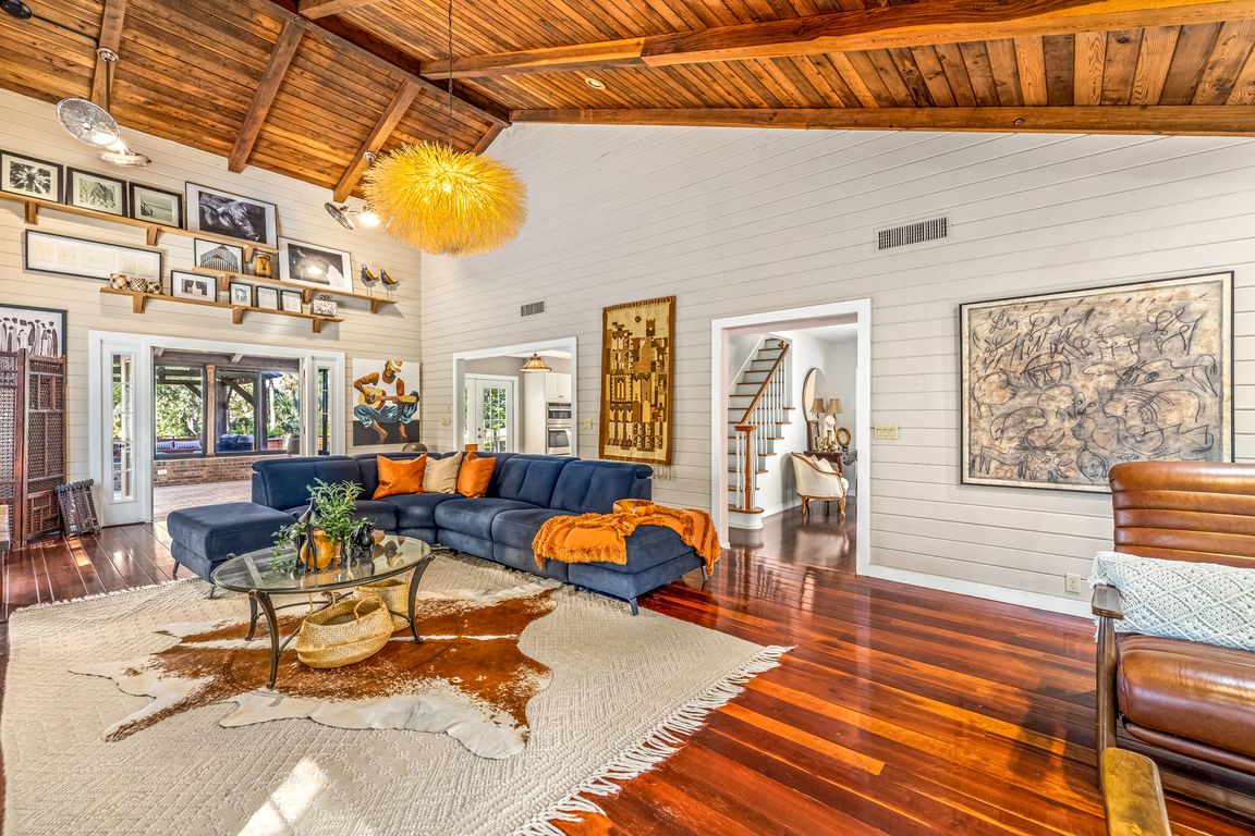 next background image