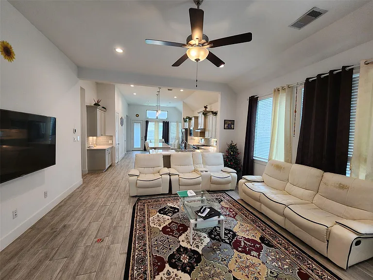 10718 Blossom River Dr — Photo 8