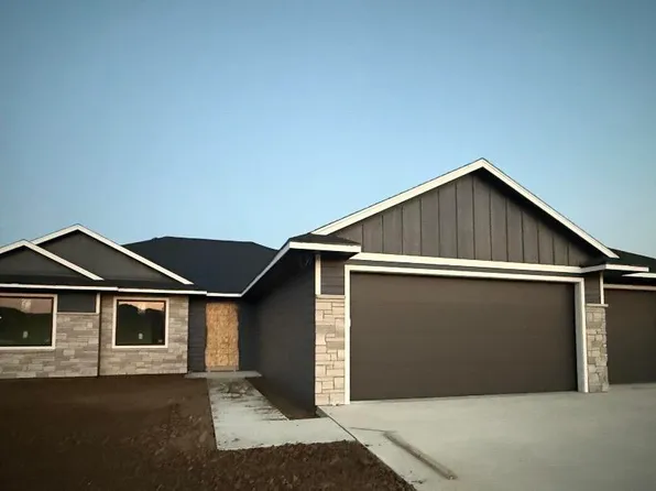 2409 Red Oak Ave, Sioux Falls, SD 57110