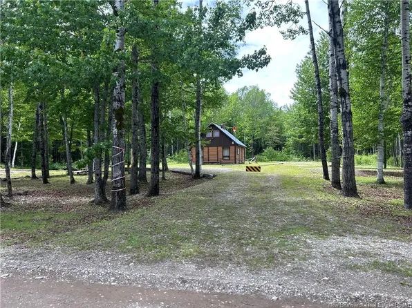 3110 Pabineau Falls Rd, Bathurst, NB E2A 6T4