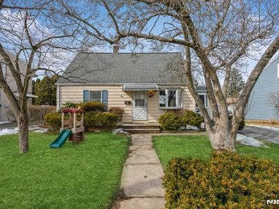 8 Phelan Ct, Wanaque, NJ, 07465