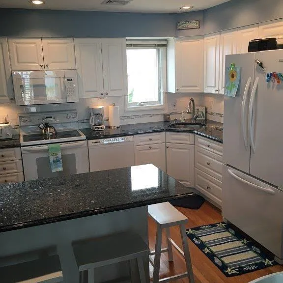 1904 Oceanfront #1 — Photo 3
