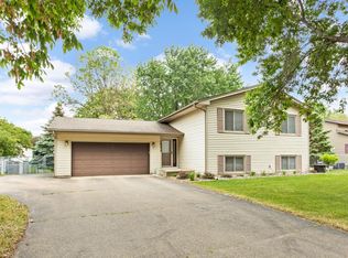 16254 Fernando Way W, Rosemount, MN 55068