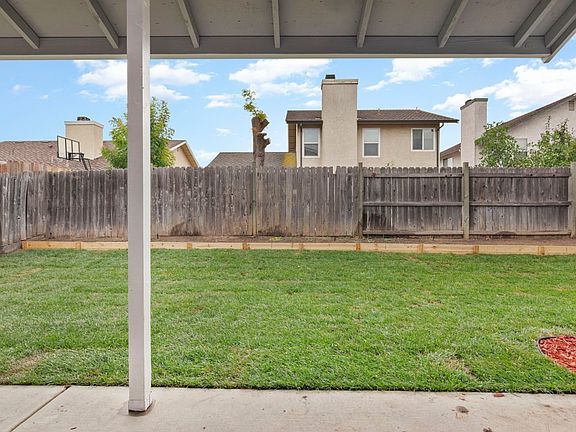 5th image of 8348 Spengler Dr
