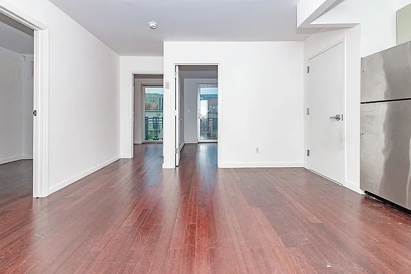 Rented by MySpaceNYC | media 61