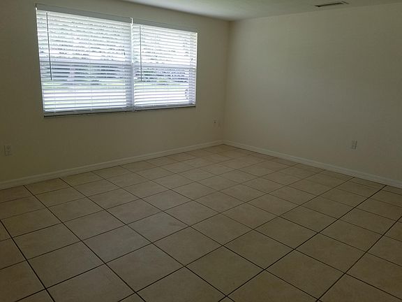 4th image of 5614 Murdock Ave