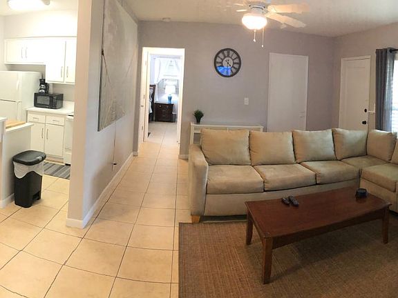 4th image of 3301 SE 10th St APT 2