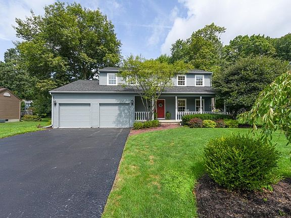 3rd image of 3 Fairfield Dr