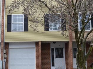 14 Martine Ct, Newark, DE 19711