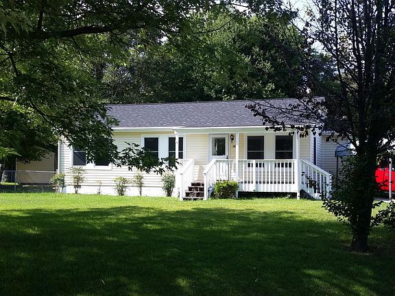 Charming Cottage with Covered Front Porch