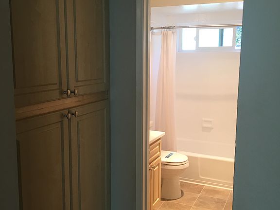 3rd image of 3962 Hamilton St #11