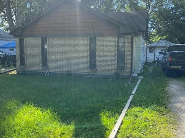 1888 Spaulding Rd, Monroe, MI 48162