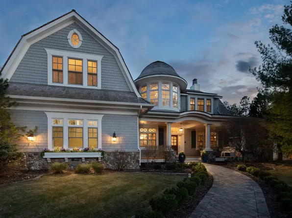 575 Far Hill Rd, Wayzata, MN 55391