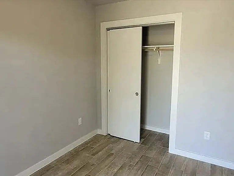 9404 Menchaca Rd — Photo 13