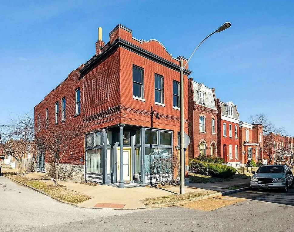 2 bed, 1400 sqft, $1,500 — Photo 1
