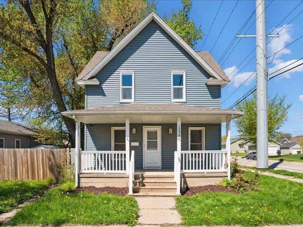 1238 Ellis Blvd NW, Cedar Rapids, IA 52405
