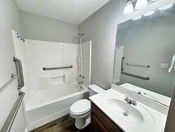521 Woodlake Dr — Photo 26