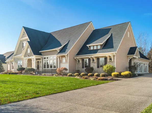 6767 Optimara Dr, Pickerington, OH 43147