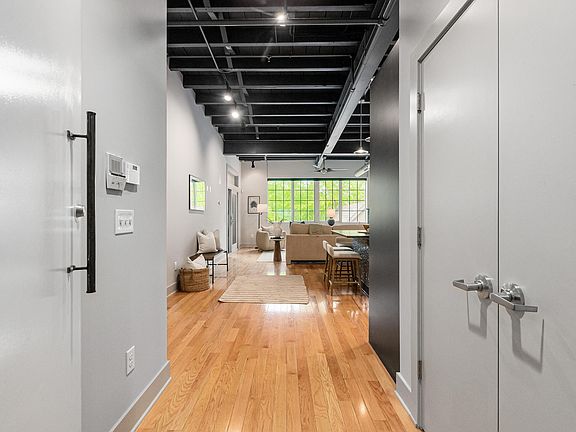 5th image of 17 W 3rd Ave APT 211