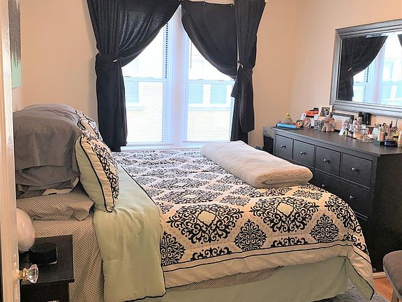 4th image of 4443 N Wolcott Ave APT 3W