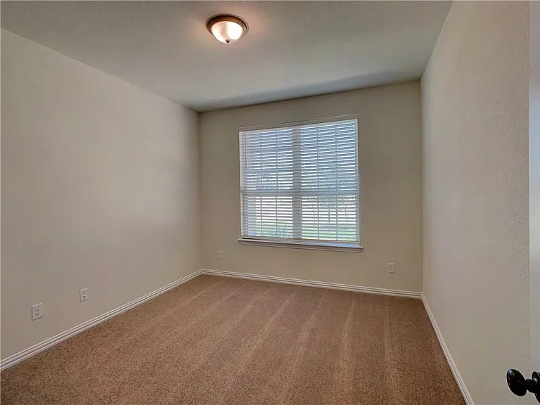 2304 La Mirada St — Photo 10