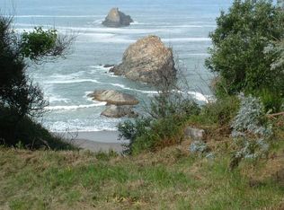 1359 Chetco Ave, Brookings, OR 97415