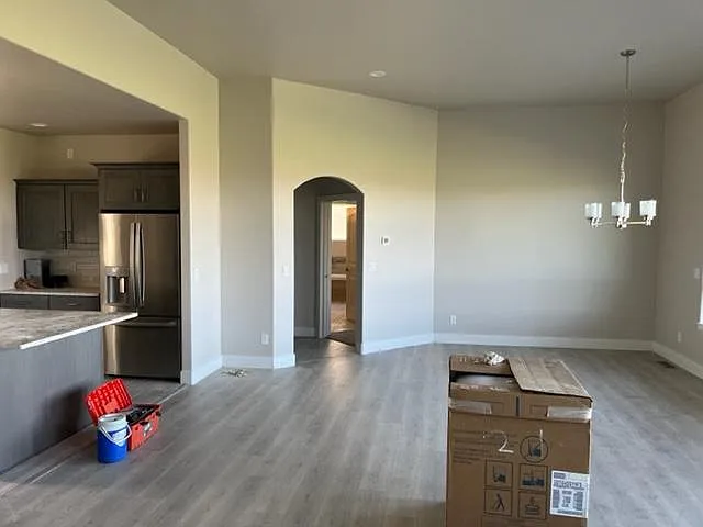 3 bed, 2104 sqft, $3,125 — Photo 3