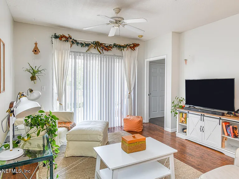 605 Fairway Dr #203 — Photo 13
