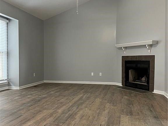 2nd image of 102 Homeplace Ct