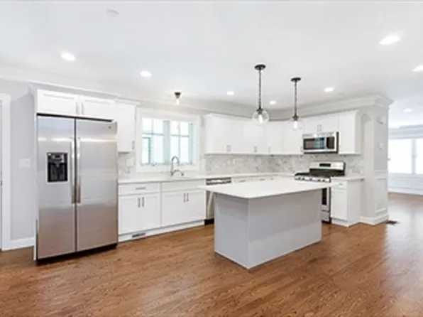 20B Hawthorne St #B, Roxbury, MA 02119