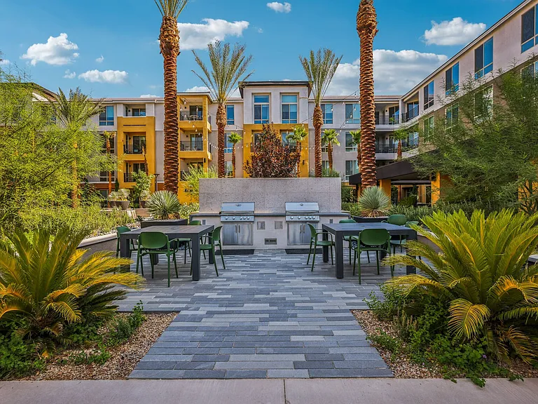 Aspire at Flamingo Grand — Photo 31