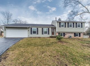 1931 Farmington Ct, Naperville, IL 60565