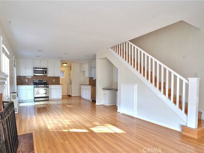1105 N Beverly Glen Blvd, Los Angeles, CA, 90077