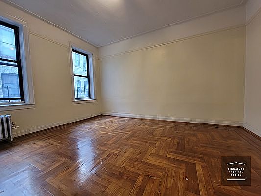5th image of 4109 9th Ave #921
