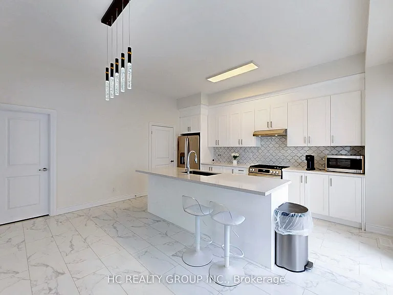 20 Harold Humphrey St — Photo 13