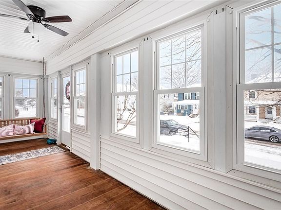 4th image of 821 Lenox Ave
