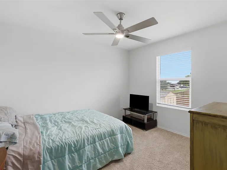 19017 Romano Dr — Photo 21