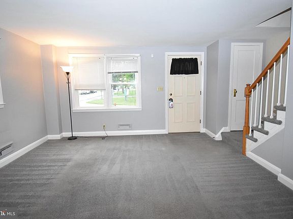 2nd image of 1601 Langford Rd