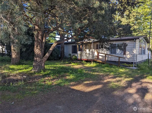 13101 50th Avenue E, Tacoma, WA 98446