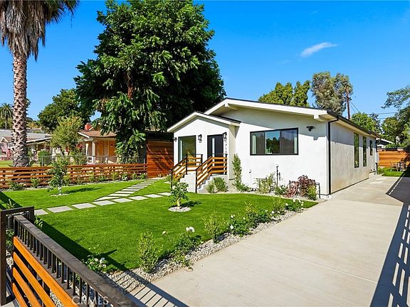 3rd image of 1710 Phillips Way
