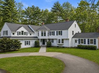 28 Centre St, Dover, MA 02030