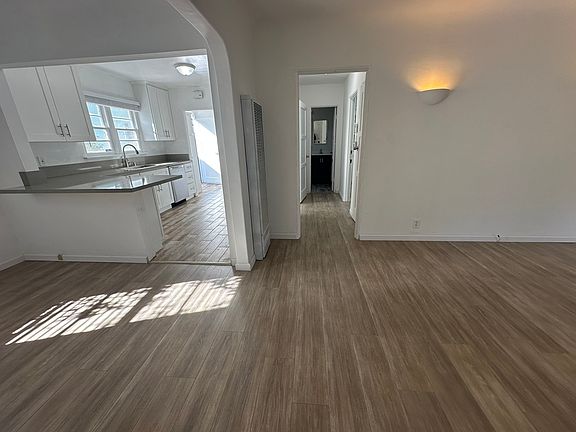 4th image of 2258 20th St