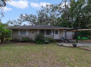 1012 E 10th Ave, Mount Dora, FL 32757