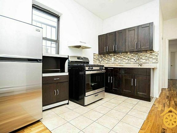 5th image of 268 Boerum St #2M